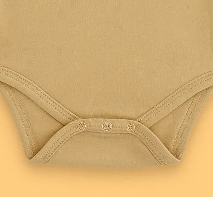 Organic Baby Bodysuit | I Love Mom & Dad Design – Ultra-Soft Cream Cotton for Delicate Newborn Skin