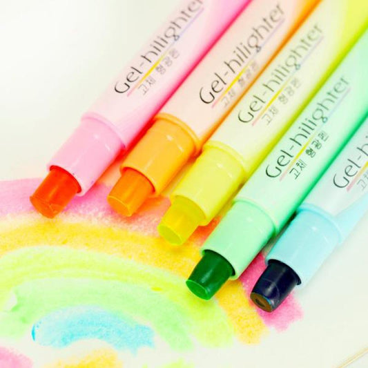 6 Color Highlighter Pen Set – Cute, Smooth & Bright Multicolor Markers