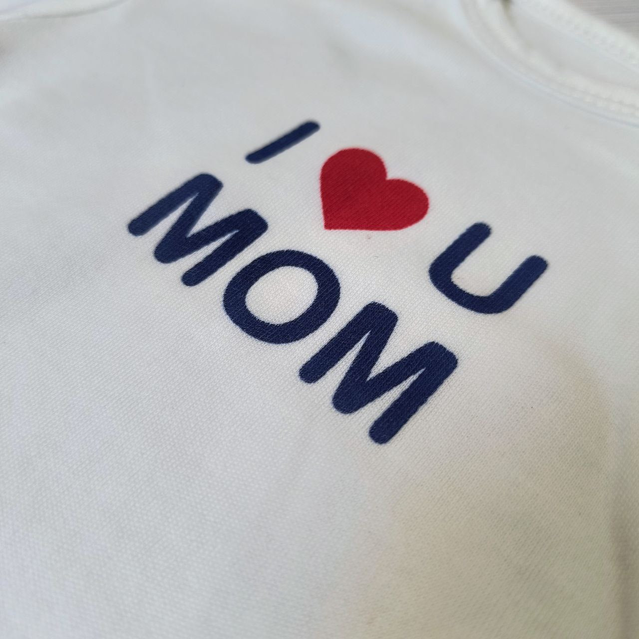 Organic Baby Bodysuit | I Love Mom & Dad Design – Ultra-Soft White Cotton for Delicate Newborn Skin