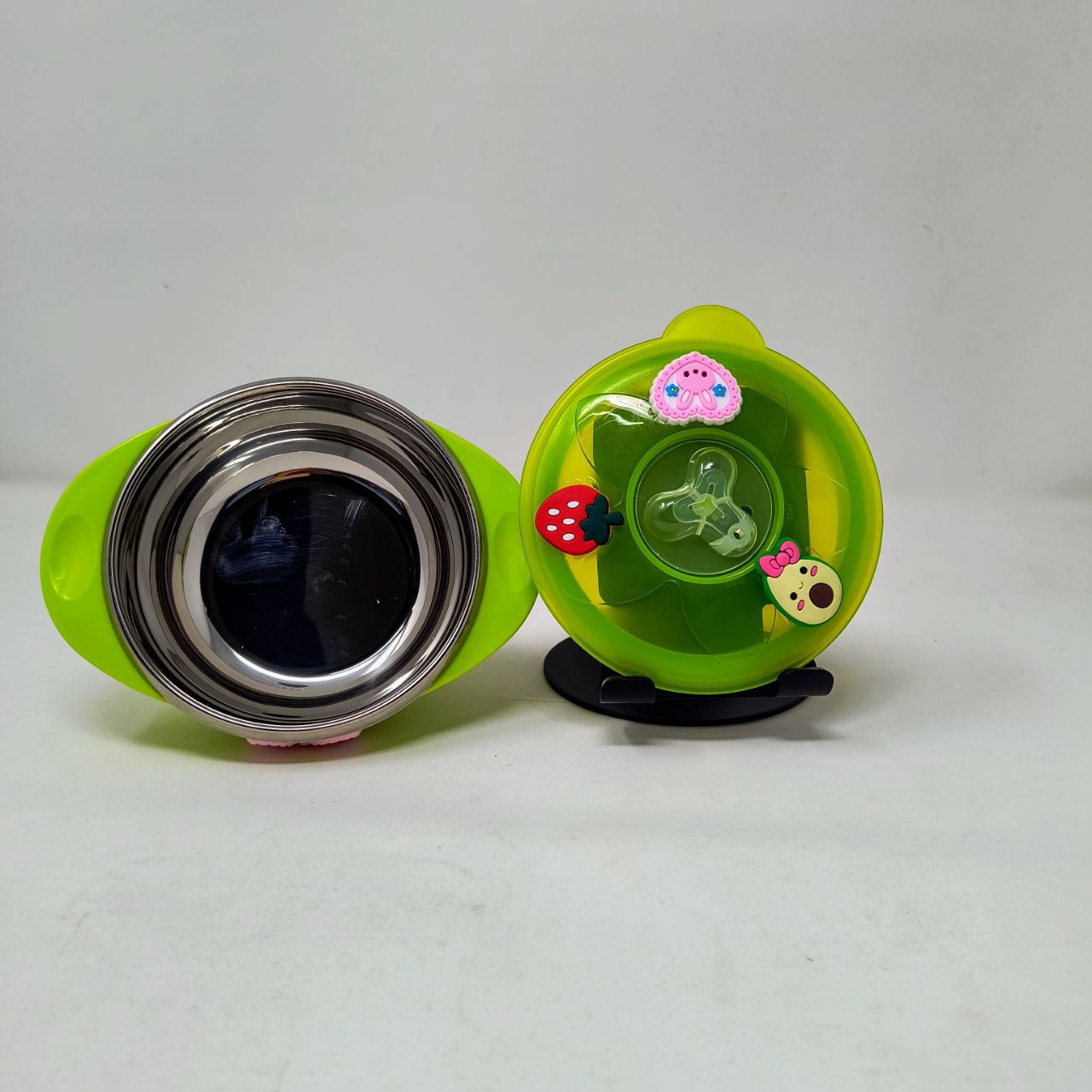 Cute Cartoon Design Steel Core Suction Bowl with Plastic Outer and Lid: Safe, Spill-Resistant Mealtime Solution
