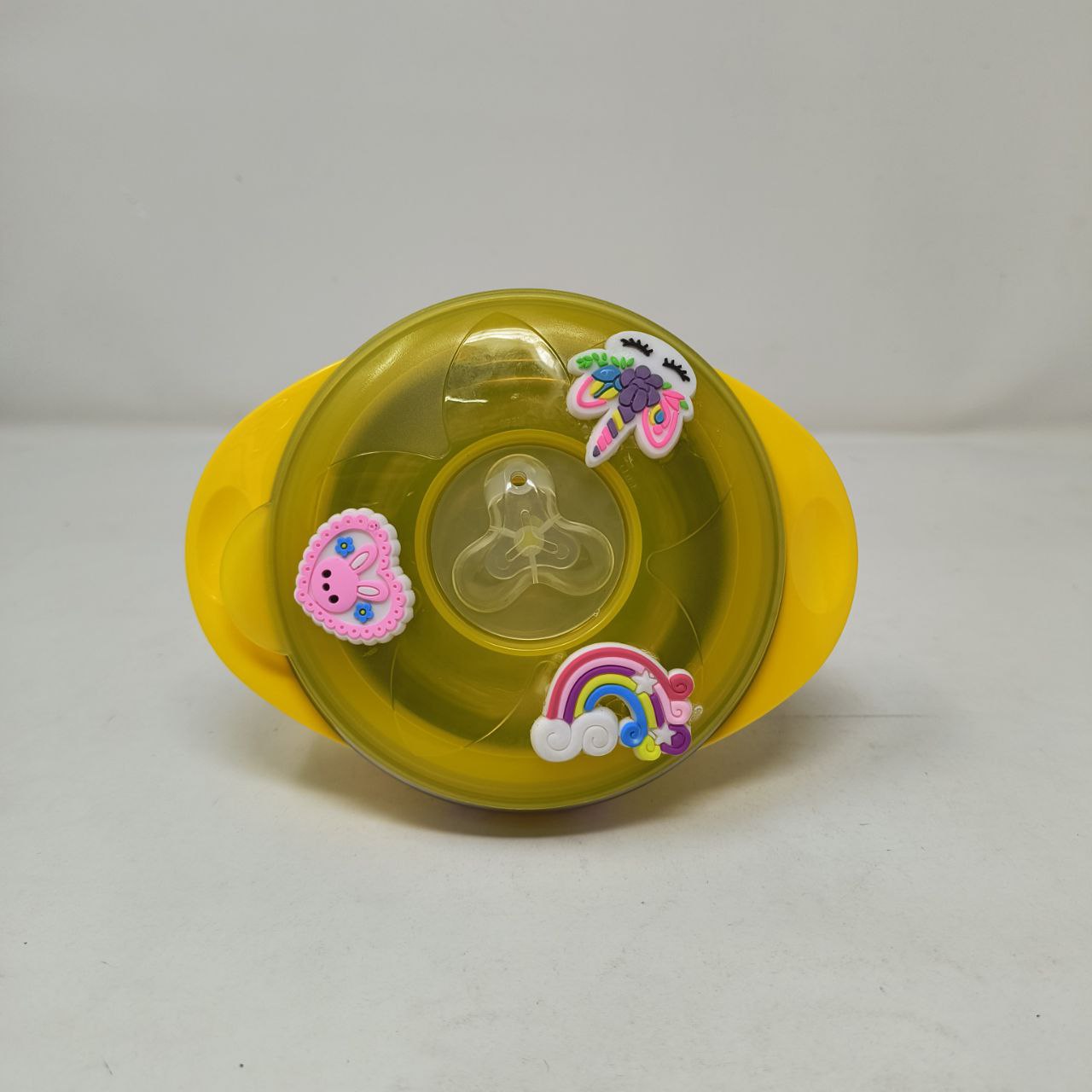 Cute Cartoon Design Steel Core Suction Bowl with Plastic Outer and Lid: Safe, Spill-Resistant Mealtime Solution