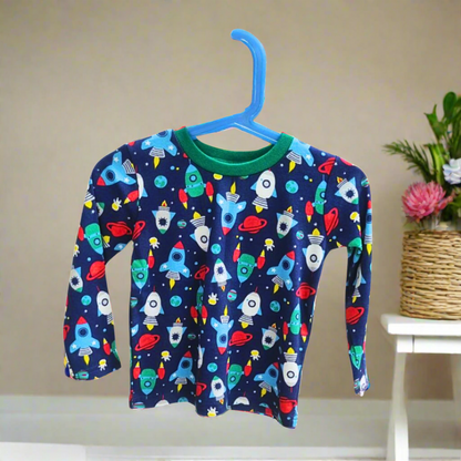 Cute Space Series T-Shirt – Astronaut & Planet Print Tee