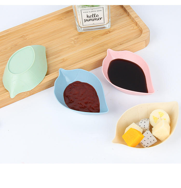 Ceramic Leaf Saucer Set – 4 Mini Bowls for Sushi, Ketchup, Chutney & Condiments